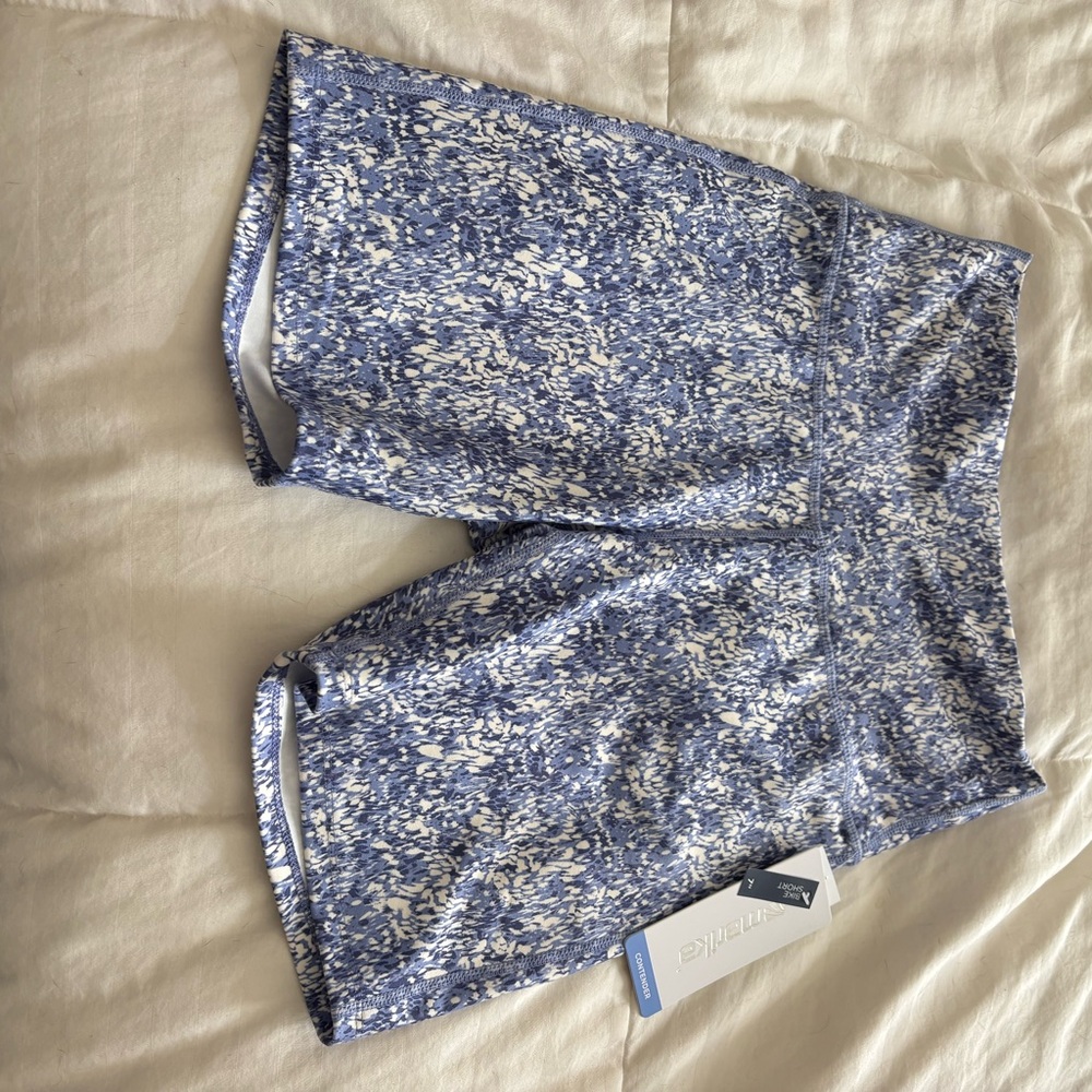 Marika Blue and White Patterned Women's Bike Shorts NWT size: Medium